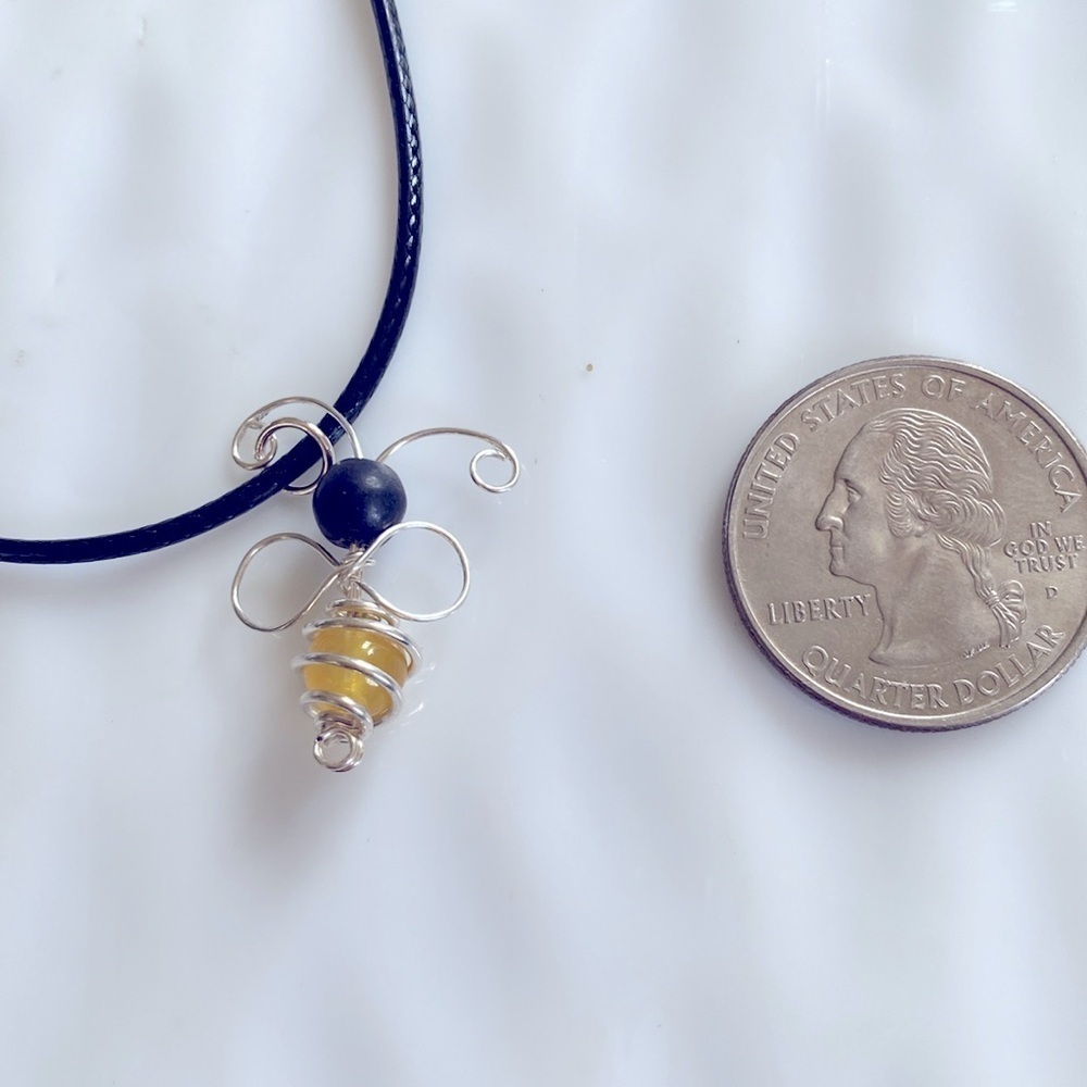 Elegant Silver and Yellow Bee Pendant Necklace - Picture 6 of 8